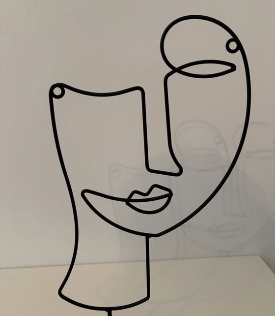 Image 1 of Scultura moderna in filo di acciaio nero