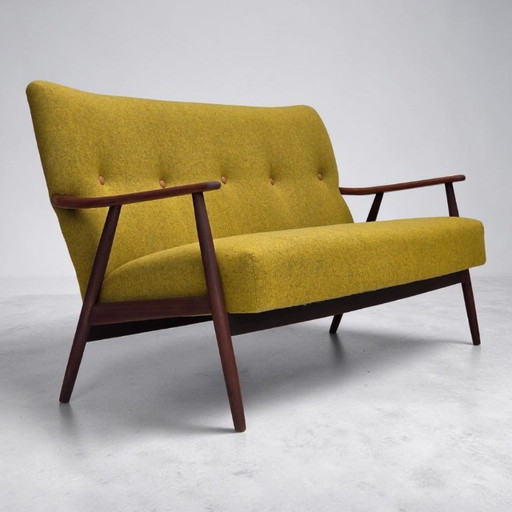Deense tweezitsbank uit de jaren 60, bekleed met meubelwol en teakhout, opnieuw gestoffeerd. – 2 zitsbanken, Wood, Wool