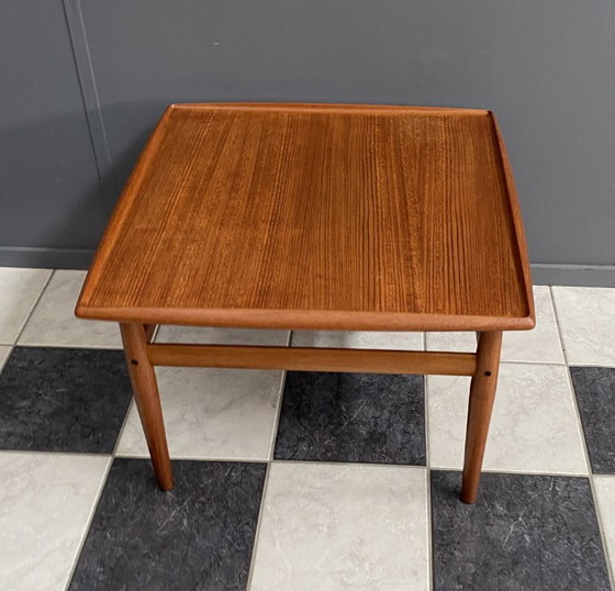 Mesa de centro cuadrada de teca diseñada por Grete Jalk para Glostrup, Dinamarca, década de 1960. (photo 10 of 13)