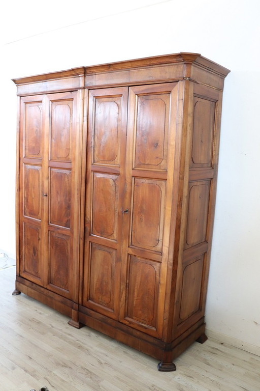 Large Wardrobe 4 Doors in Solid Walnut, Italy 19th Century