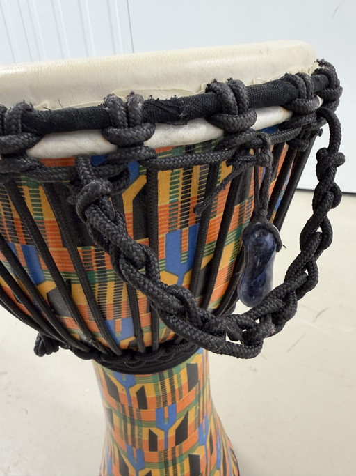 Djembe estilo libre de percusión toca