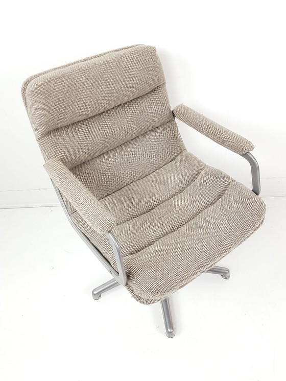 Image 1 of Chaise de bureau Artifort vintage | fauteuil pivotant laine beige sable tissu De Ploeg