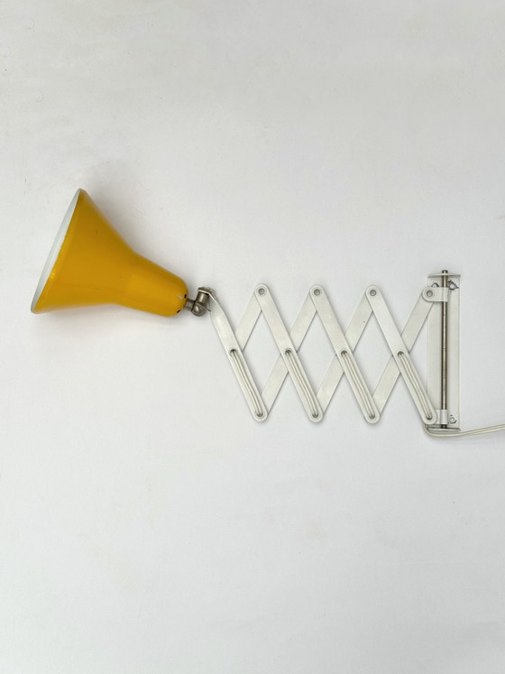 Image 1 of Vintage Anvia schaarvormige wandlamp | J.J.M. Hoogervorst jaren 1950