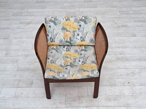 Image 1 of Années 1970, design danois d'Illum Wikkelsø, modèle de fauteuil « Plexus », bois de teck, structure en maille.