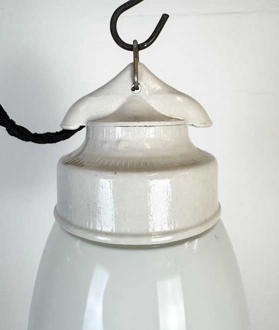 Image 1 of Vintage witte porseleinen hanglamp, jaren 70