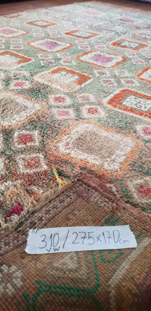 Hand-knotted Berber wool rug 275x170cm