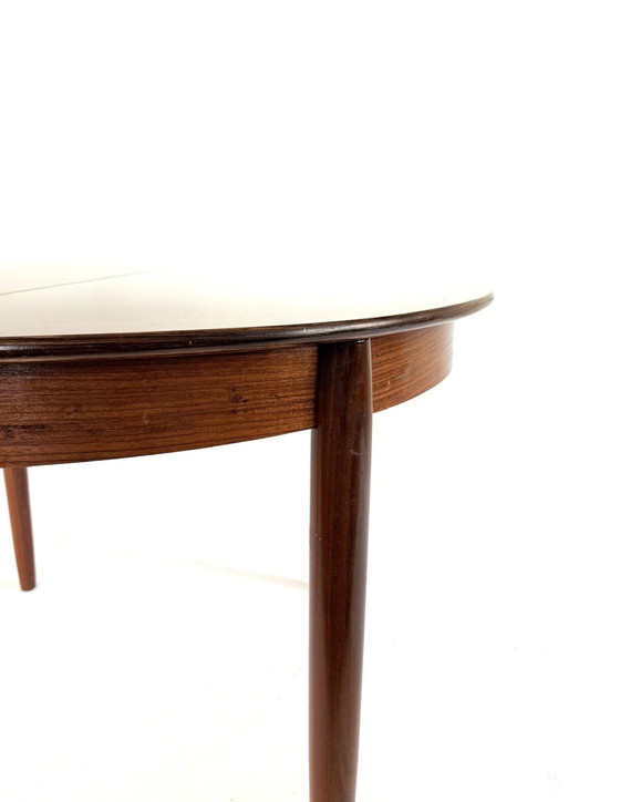 Image 1 of Vintage Rosewood extendable dining table '60