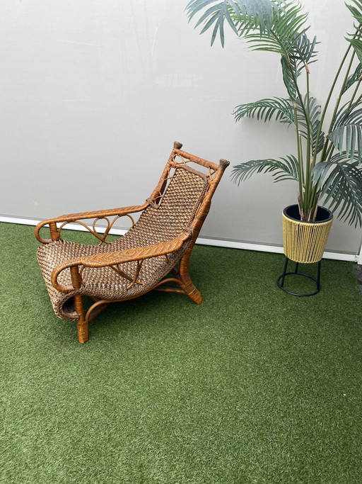 Vintage rattan lounge chair