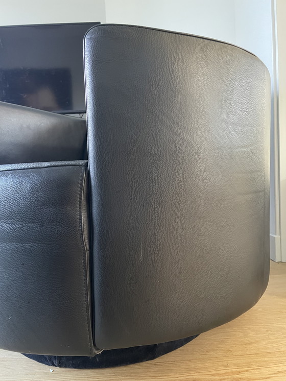 Image 1 of Poltrona girevole di design Montel Once Plus nera