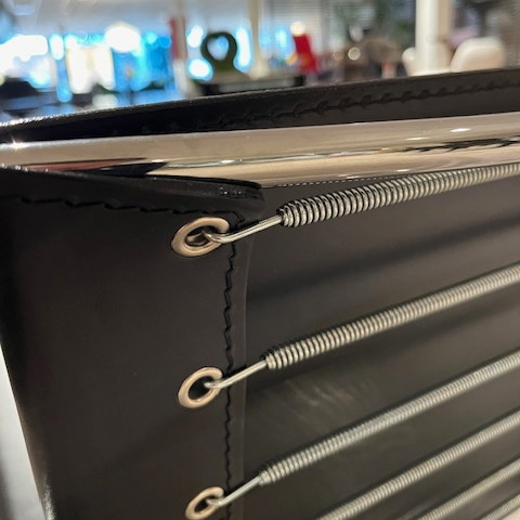 Image 1 of Cassina LC1 fauteuil