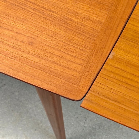 Vintage Extendable Dining Table – Wood (photo 11 of 12)