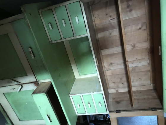 Armoire de cuisine vintage en verre et bois peint, années 1930 – Armoires de rangement (photo 7 of 11)