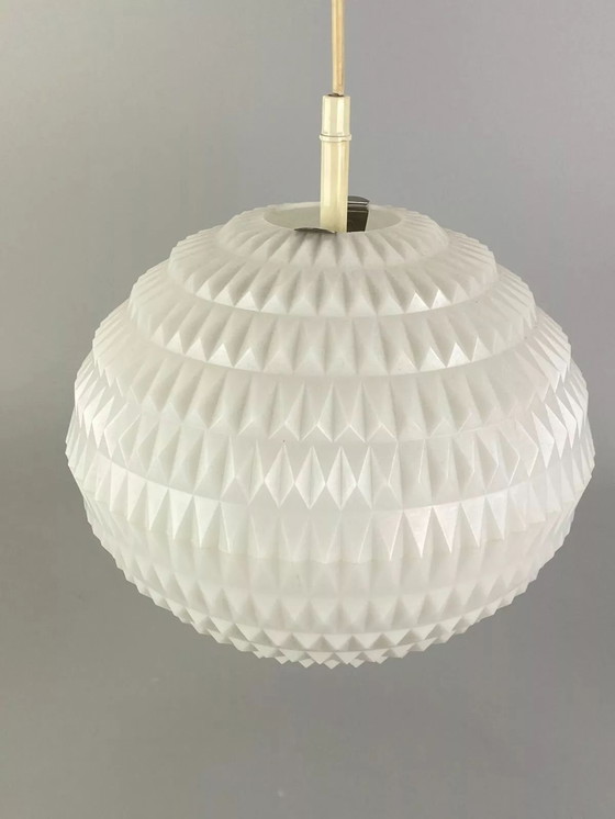 Image 1 of Lampada da soffitto a nido d'ape in plastica Erco anni '60-'70, design spaziale