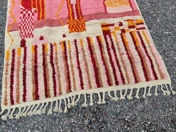 Image 1 of Magnificent handcrafted rug 200cm x 300cm