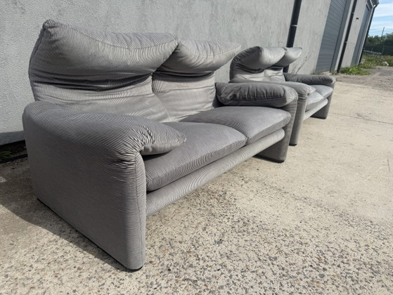 Cassina Maralunga 2x 2zit Originele Ribble Stof Bicolore Lichtgrijs, Zeer Goede Staat! – 2 zitsbanken (photo 6 of 14)