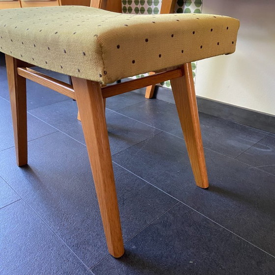 Image 1 of Vintage oak dressing table with mirror and matching stool
