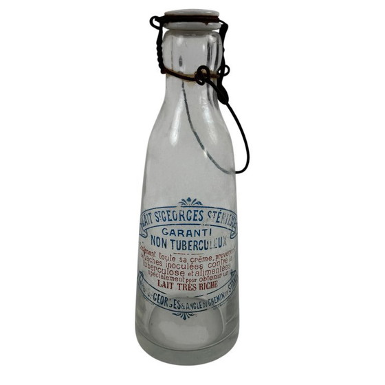 Image 1 of Collection de 42 bouteilles anciennes françaises de lait, de vin et de spiritueux