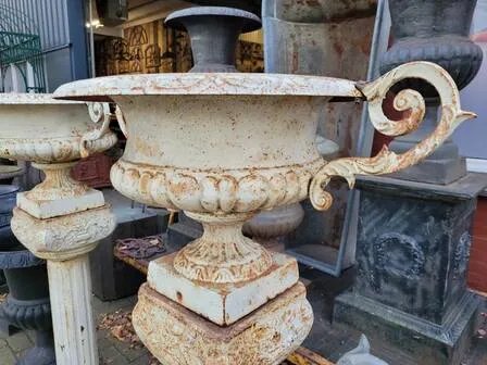 2x Vaso per piante in ghisa con manici su colonna romana, Vasi per piante, Ferro, Beige, Vintage (foto 9 di 11)