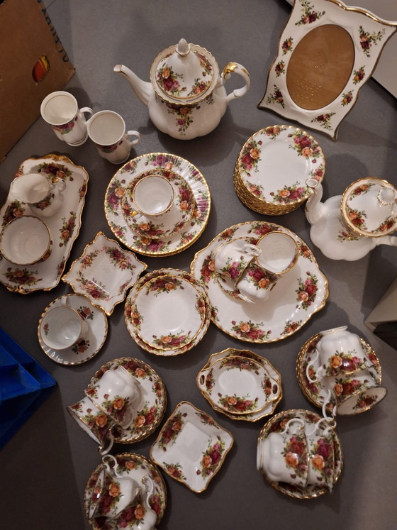 Service – Royal Grafton, Vaisselle, Gold, Porcelain (photo 3 of 6)
