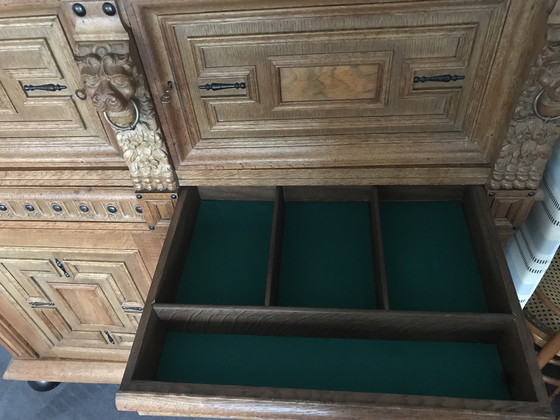 Image 1 of Mooie klassisches Eichenbuffet/Leinenkast