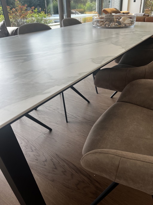 Extendable Dining Table with Black Aluminum Legs and Marble-Look Ceramic Top – eettafels, Aluminium (photo 2 of 8)