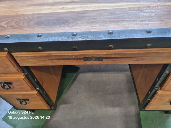 Vintage Industrieel Bureau – Metal, Wood (photo 2 of 5)