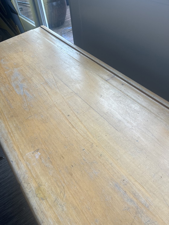 Image 1 of Een dubbele vintage schooldesk
