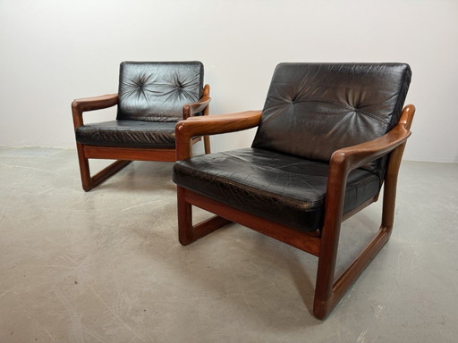 Set of 2 Mid-Century Design Komfort Solid Teak Wooden Lounge Chairs Attributed to Sven Ellekaer for Komfort, Denmark 1970s. 