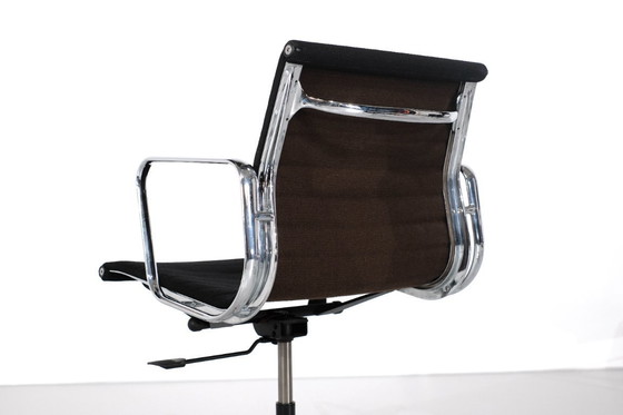 Image 1 of Ensemble de fauteuils « EA 117 » Charles Ray Eames pour ICF USA 1969.