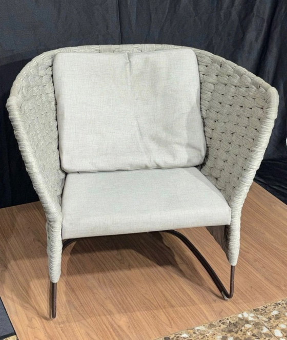 Image 1 of 6 sedie, poltrone, divani PAOLA LENTI AMI Tweet. POLTRONA B32