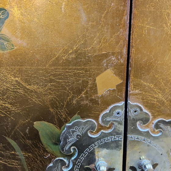 Image 1 of Vintage Chinese Kast Bladgoud Bloemen en Vogels (Barkast) Bohemian Kast / Oosterse Kast