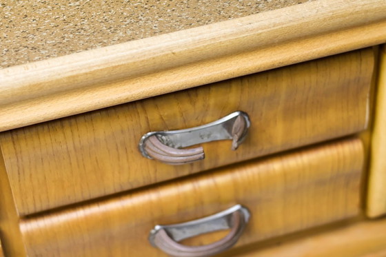 Image 1 of Vorratsschrank/Küchenbuffet mit wunderschönen, gebogenen Glastüren