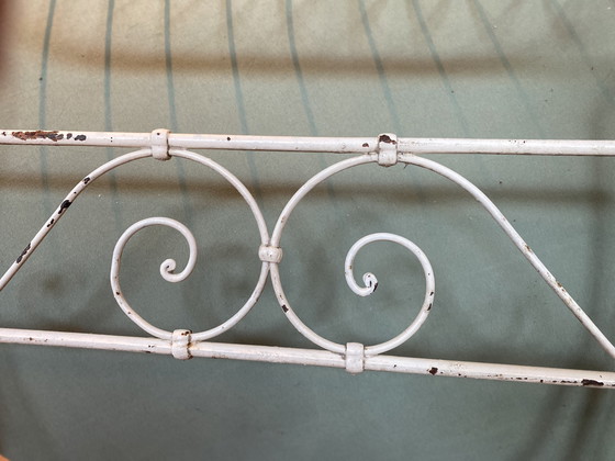 Image 1 of Antiek wiegje metaal