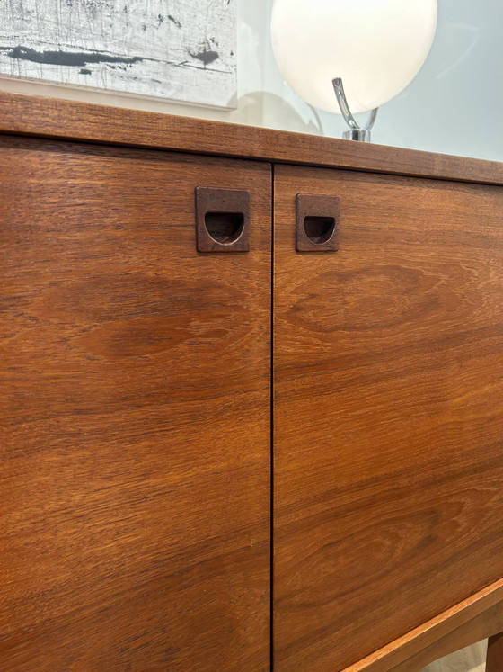 Image 1 of Dressoir in Scandinavische stijl