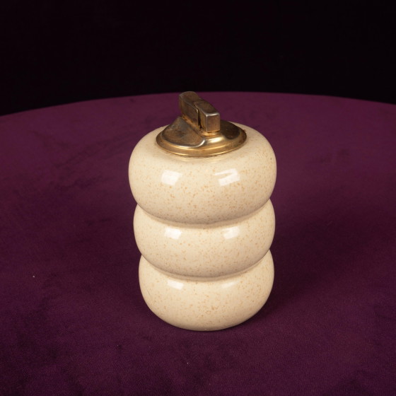 Briquet de table Tommaso Barbi en céramique mouchetée crème et laiton 1970 – Objets déco, Ceramic, Brass (photo 10 of 15)