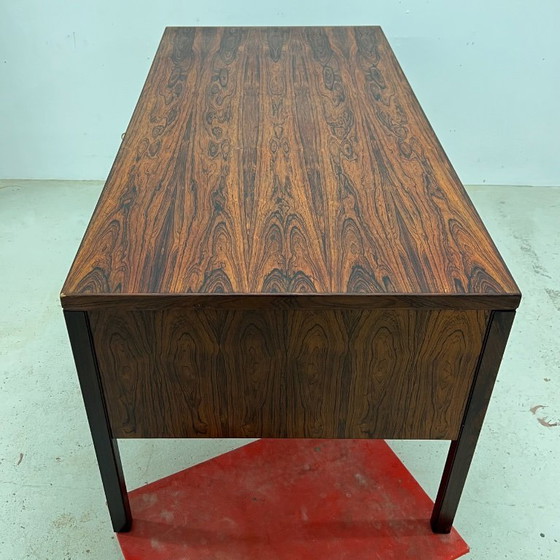 Image 1 of Gunni Omann Model 77 palissanderhouten bureau, jaren 60.
