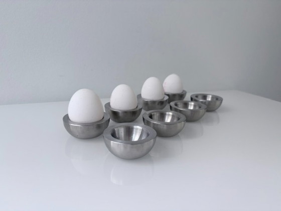 Set of 8 Stainless Steel Egg Cups – Minimalist Design – Table accessories, rvs (photo 4 of 10)