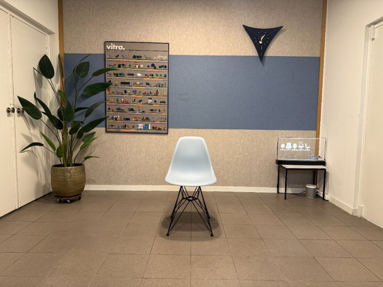 Vitra | Eames | DSR | Ice Grey | 2x – Dining chairs, Metal, Plastic (photo 2 of 9)