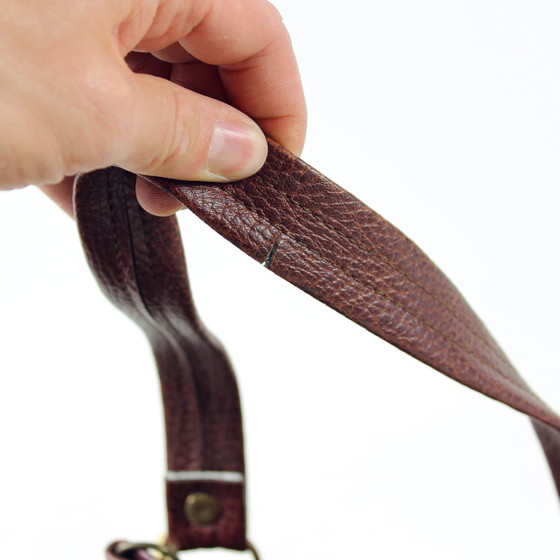 Image 1 of Borsa da viaggio vintage in pelle marrone con finiture in ottone, Cecoslovacchia, anni '60