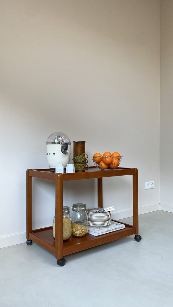 Image 1 of Vintage houten trolley op wieltjes