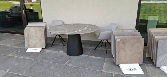 Outdoor dining table made of Pietra Di Vals porcelain stoneware – Disasso, Metal, Ceramic (photo 3 of 10)