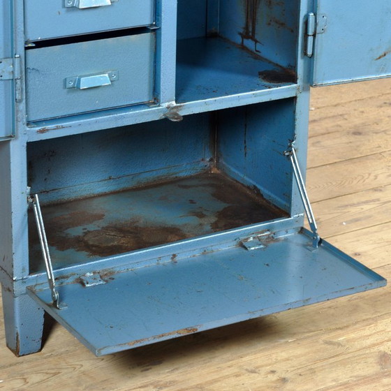 Image 1 of Meuble industriel à quatre tiroirs des années 1970