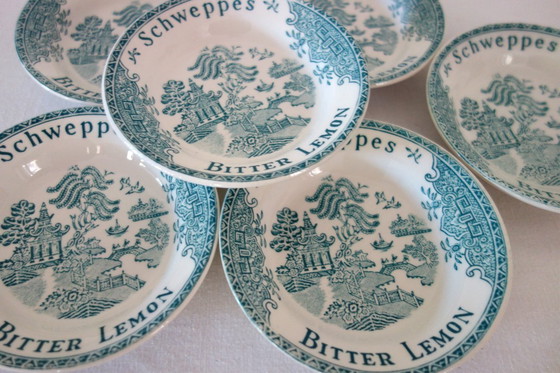 Image 1 of 6 Schweppes Bitter Lemon kommen Vintage Gien aardewerk