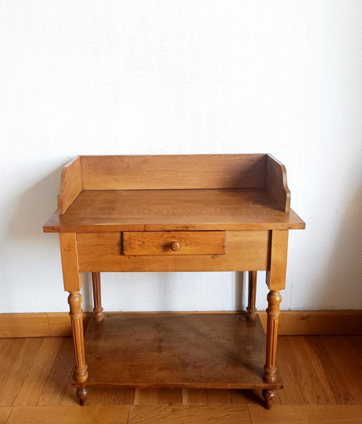 Frisiertisch aus Holz 1940