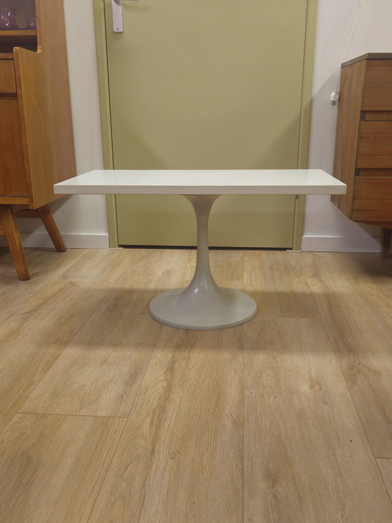 Image 1 of Tavolino da caffè Tulip vintage, tavolino laterale, bianco