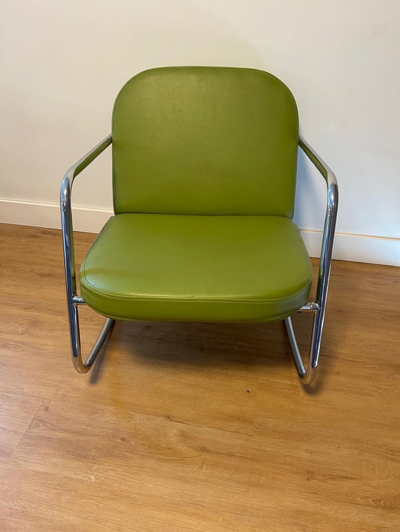 Image 1 of Fauteuil à bascule vintage en cuir vert à structure tubulaire 2x