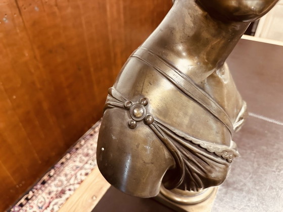 Busto Diana la Cacciatrice di Jean Antoine Houdon – Jean-Antoine Houdon, Sculture, Bronzo (photo 6 of 11)
