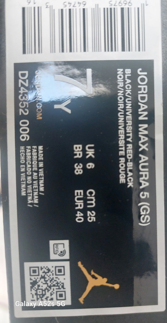Image 1 of Nike Air Jordan 3 nuove, nella scatola originale, taglia 40