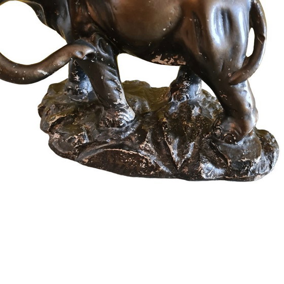 Image 1 of Ancien éléphant en plâtre français