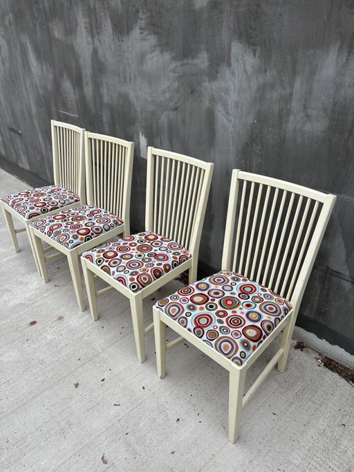 Set aus 4 skandinavischen Designstühlen – Karin Mobring & Tomás Jelinek